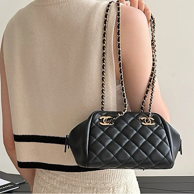 [스페셜오더]CHANEL-AS6472 샤넬 2026 공방 컬렉션 스몰 볼링 백 블랙
