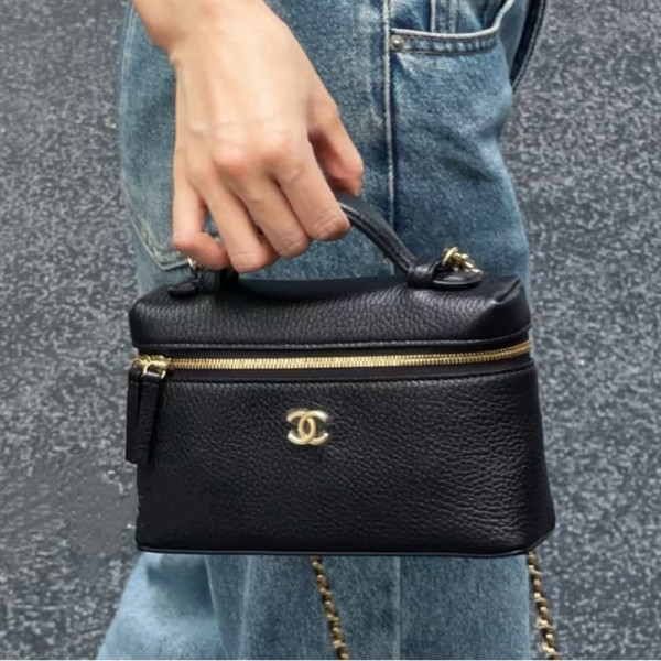 [스페셜오더]CHANEL-AS23023 샤넬 26S/S 신상 바니티 케이스 미디엄 블랙